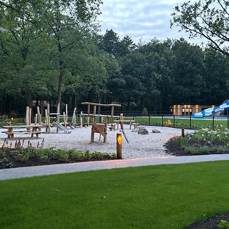 Chalet De Kleine Eekhoorn Lage Mierde Exteriör bild